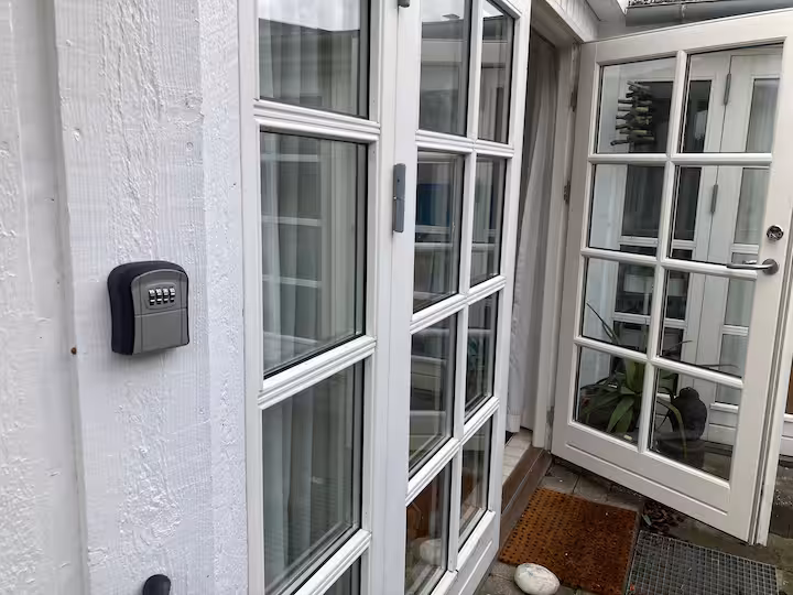 Charming town house, More