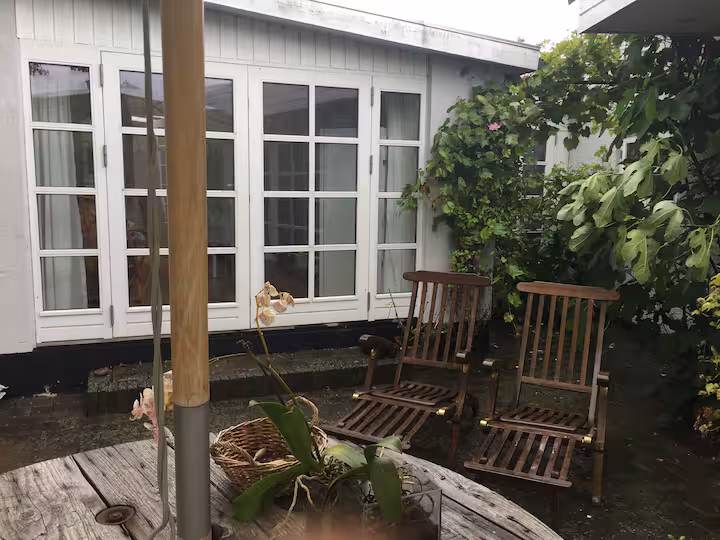 Charming town house, Courtyard garden