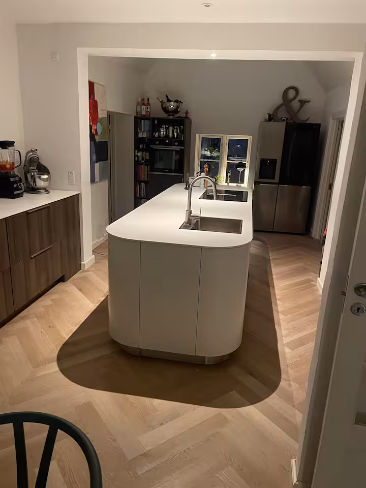 The Villa, Kitchen